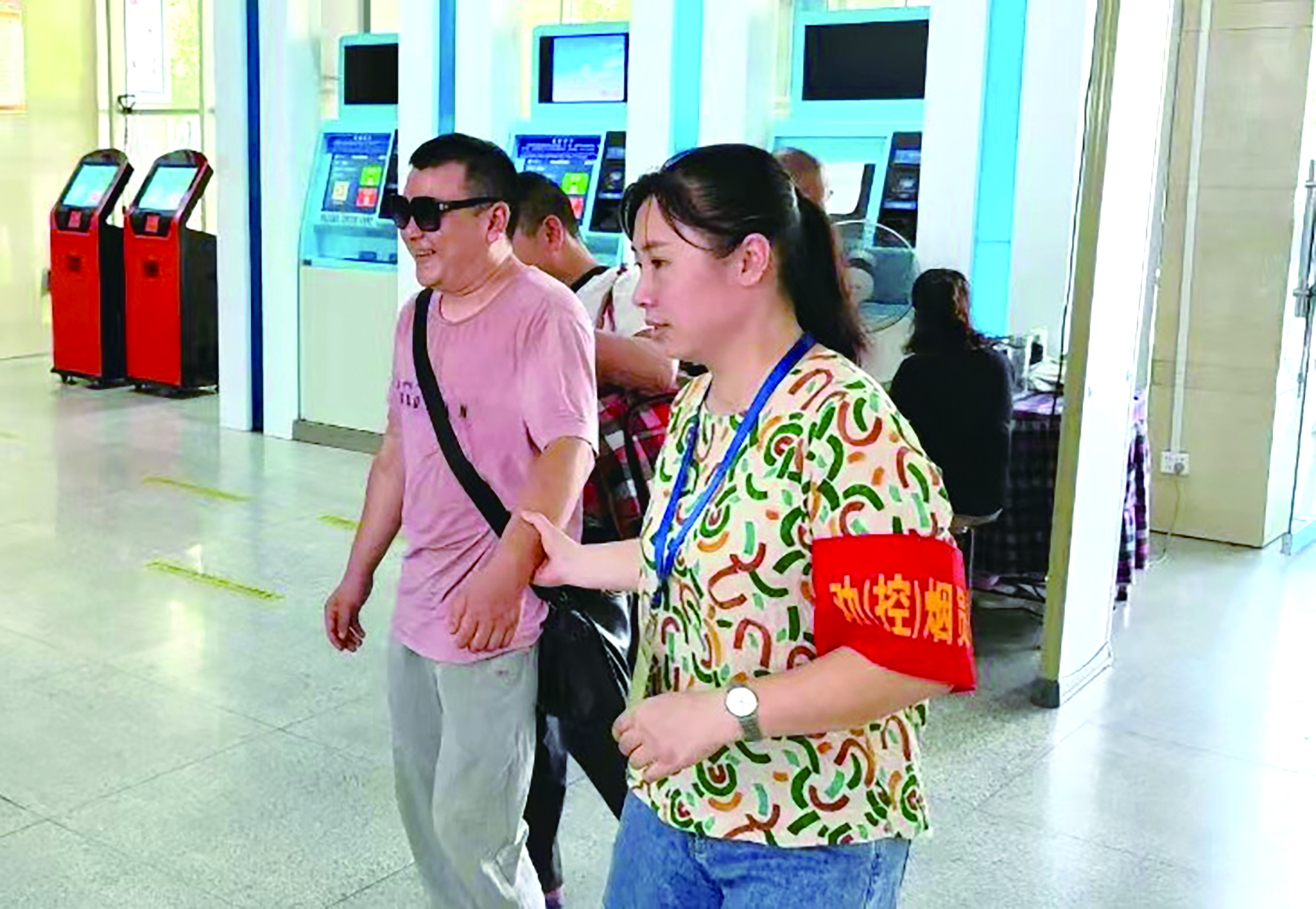 立足平凡崗位 彰顯黨員風(fēng)采 ——記集團(tuán)公司優(yōu)秀共產(chǎn)黨員、邵陽汽車北站副站長謝偉 田華柱 姚志剛